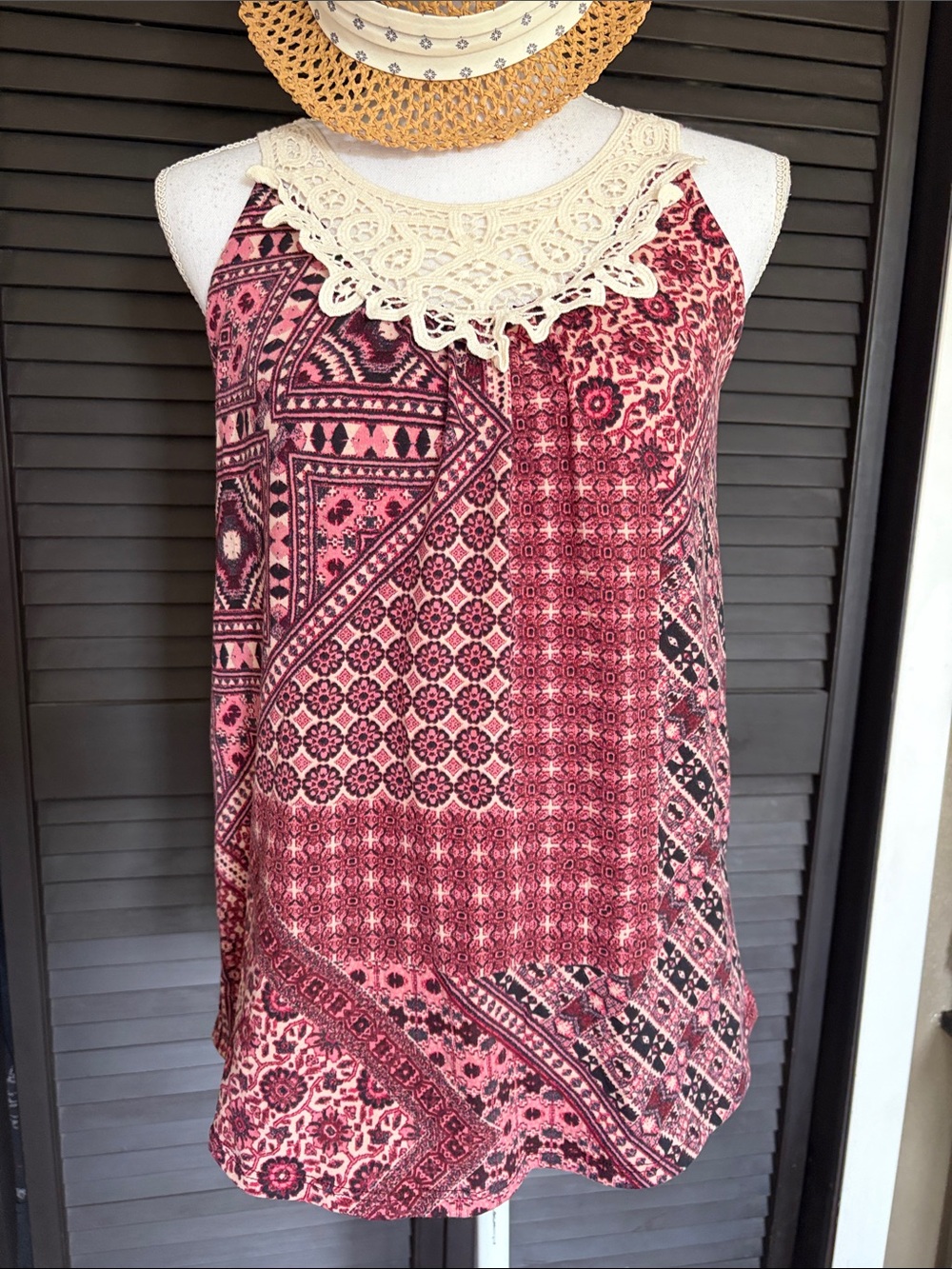 Crochet Yoke Pink Patchwork Sleeveless Top